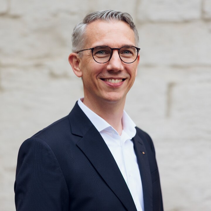 Dr. Klaus Altfeld